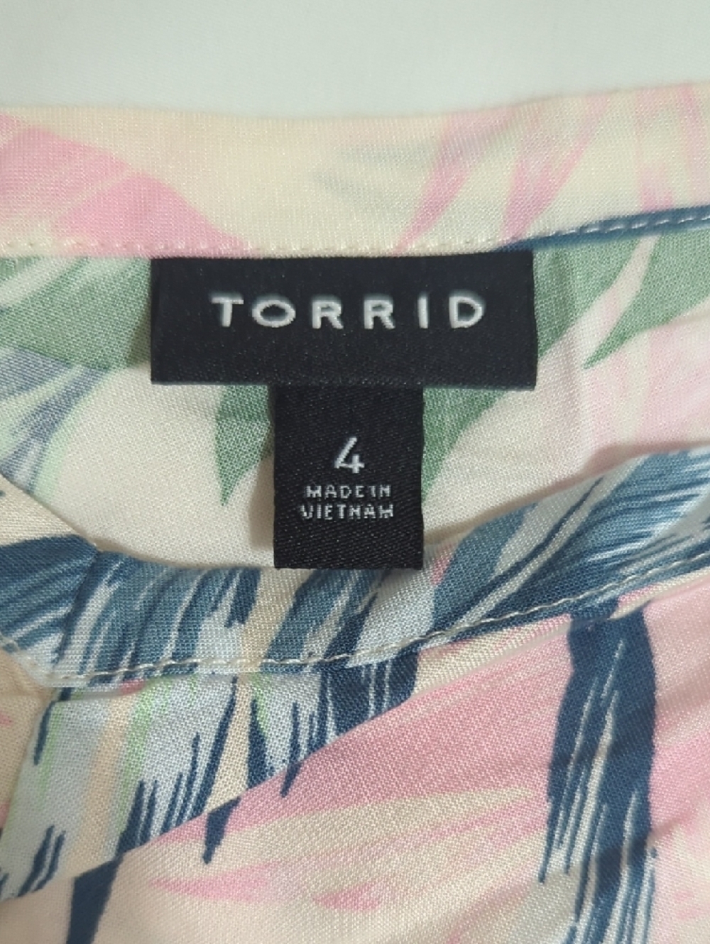Torrid Sleeveless Trapeze Midi Dress, Color Tropical Leaves Size 4X - Picture 13 of 14